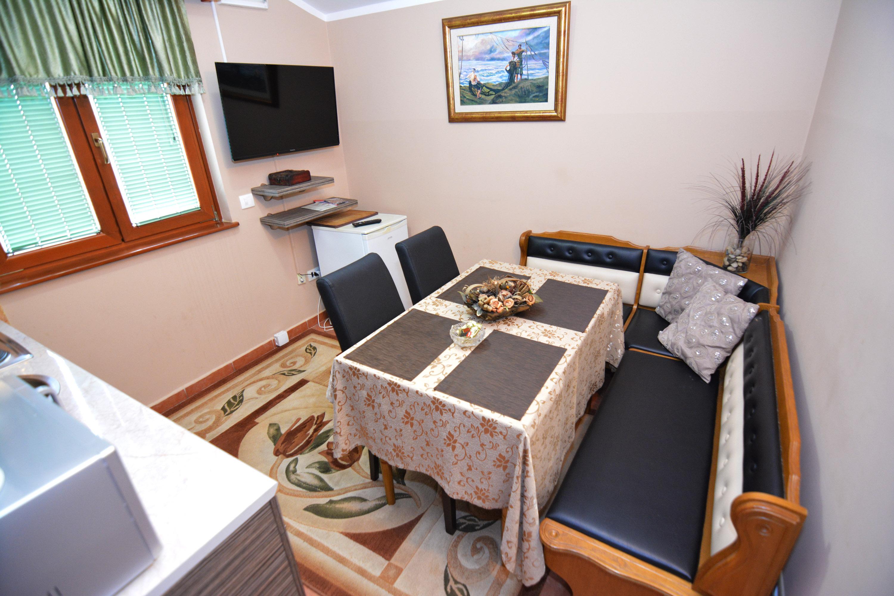 Bogdanovic Apartment Kotor